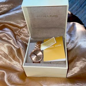 Michael Kors watch rose gold🌟⌚️